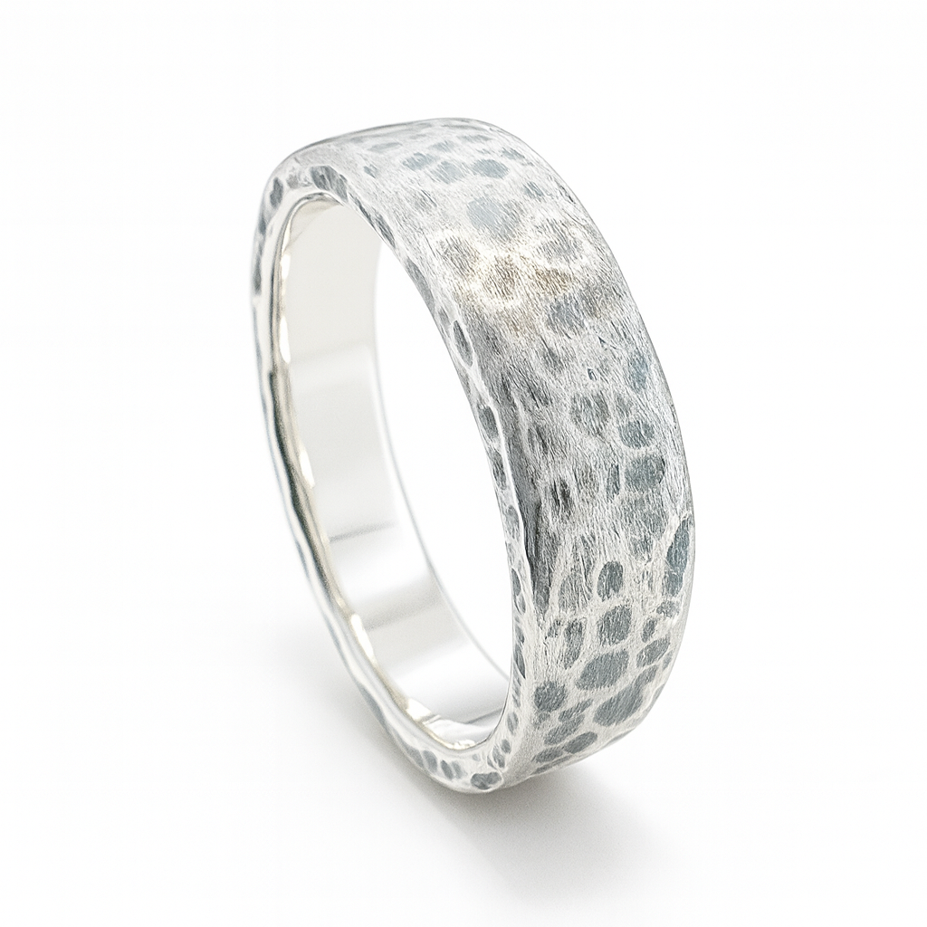 Sterling Silver Hammered Band Ring – 6mm