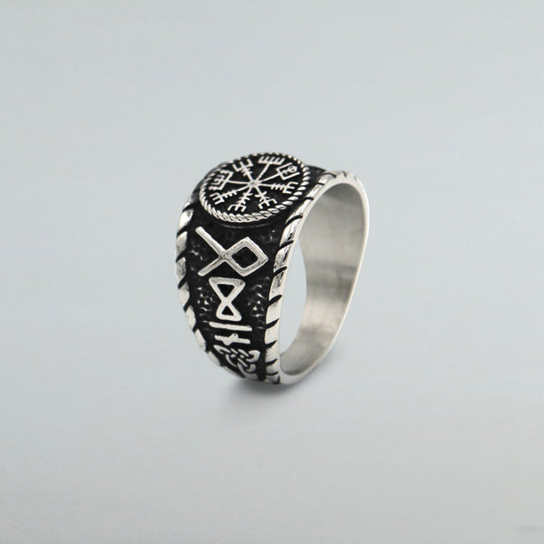 Vegvisir Ring
