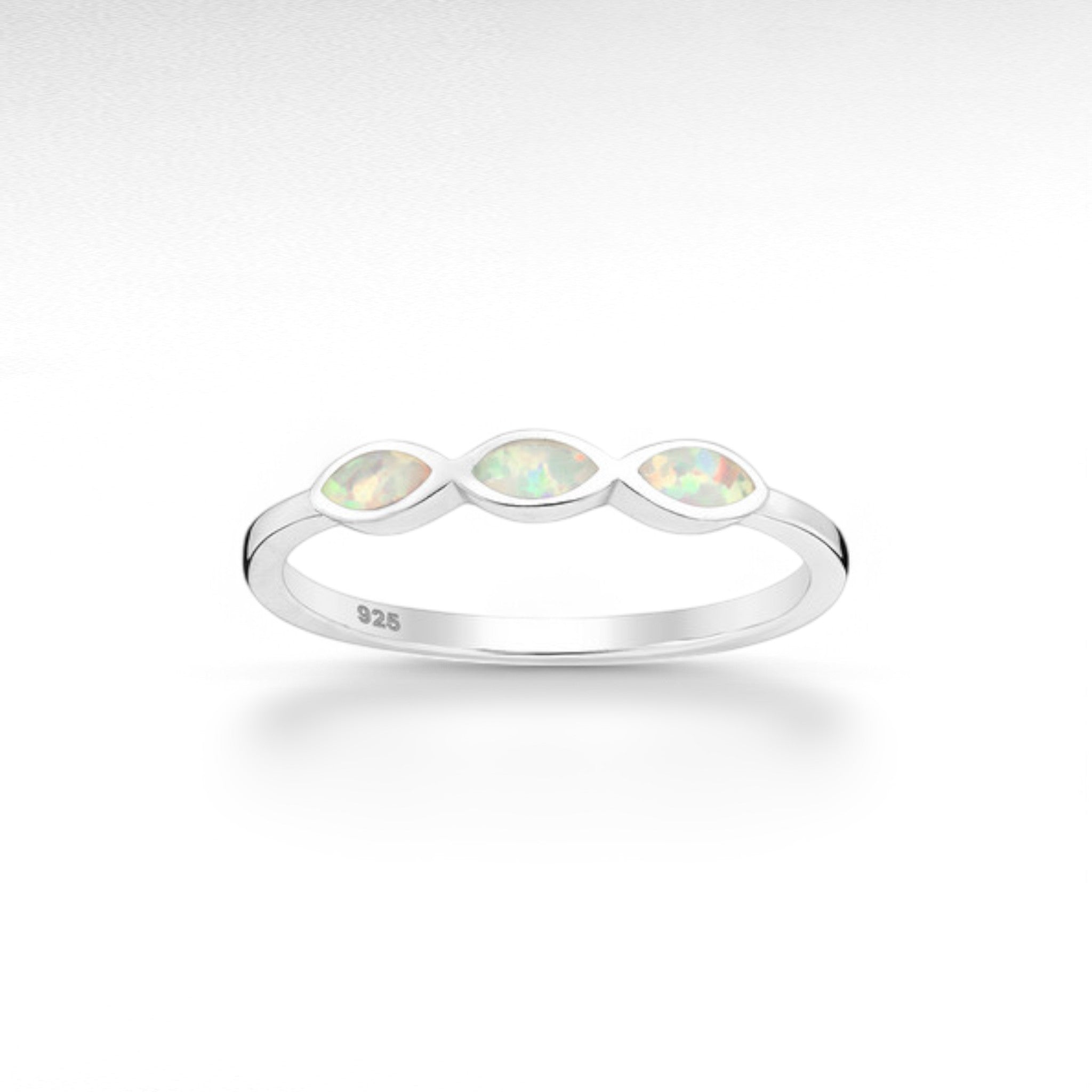 Sterling Silver Ring Decorated with Opal