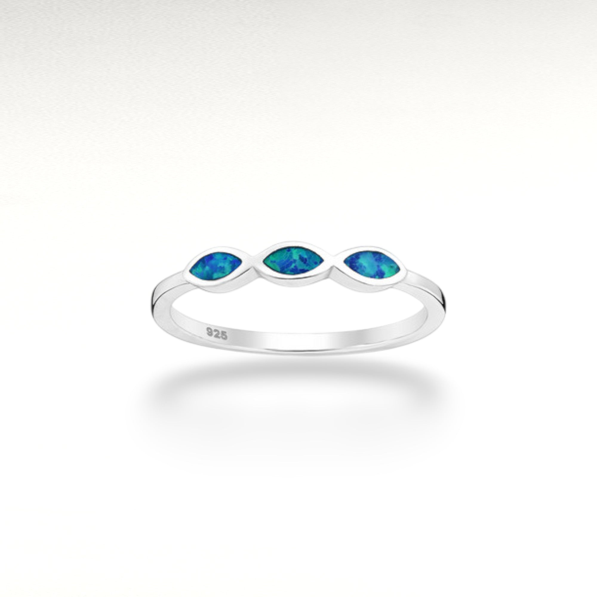 Sterling Silver Ring Decorated with Opal
