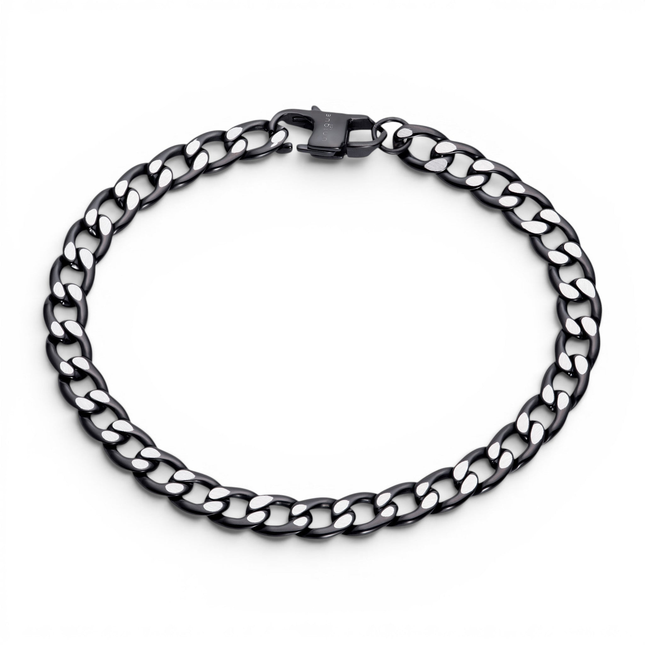 Front view of a stainless steel 7mm black ion plated curb chain bracelet