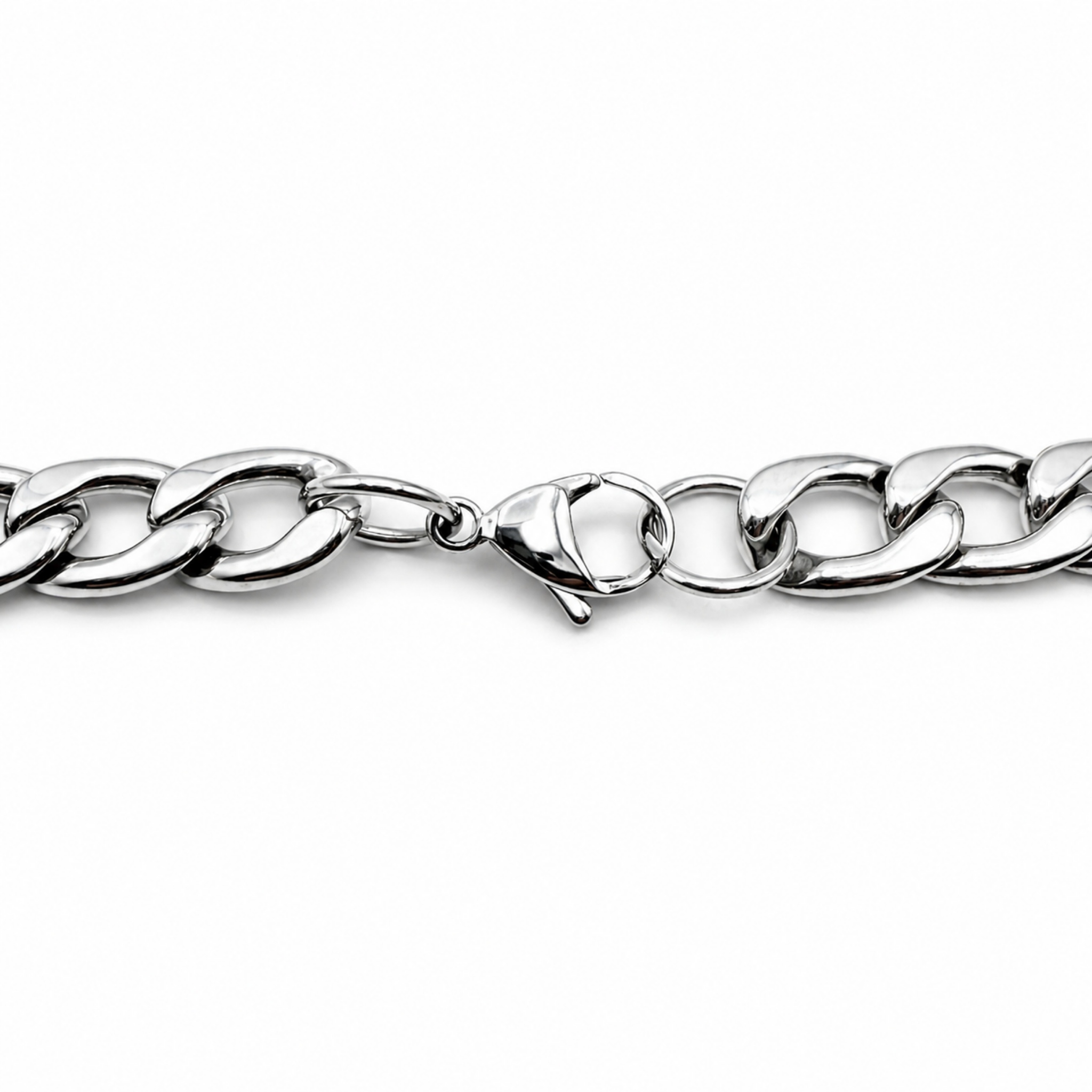 Stainless steel curb chain necklace clasp detail secure fastening