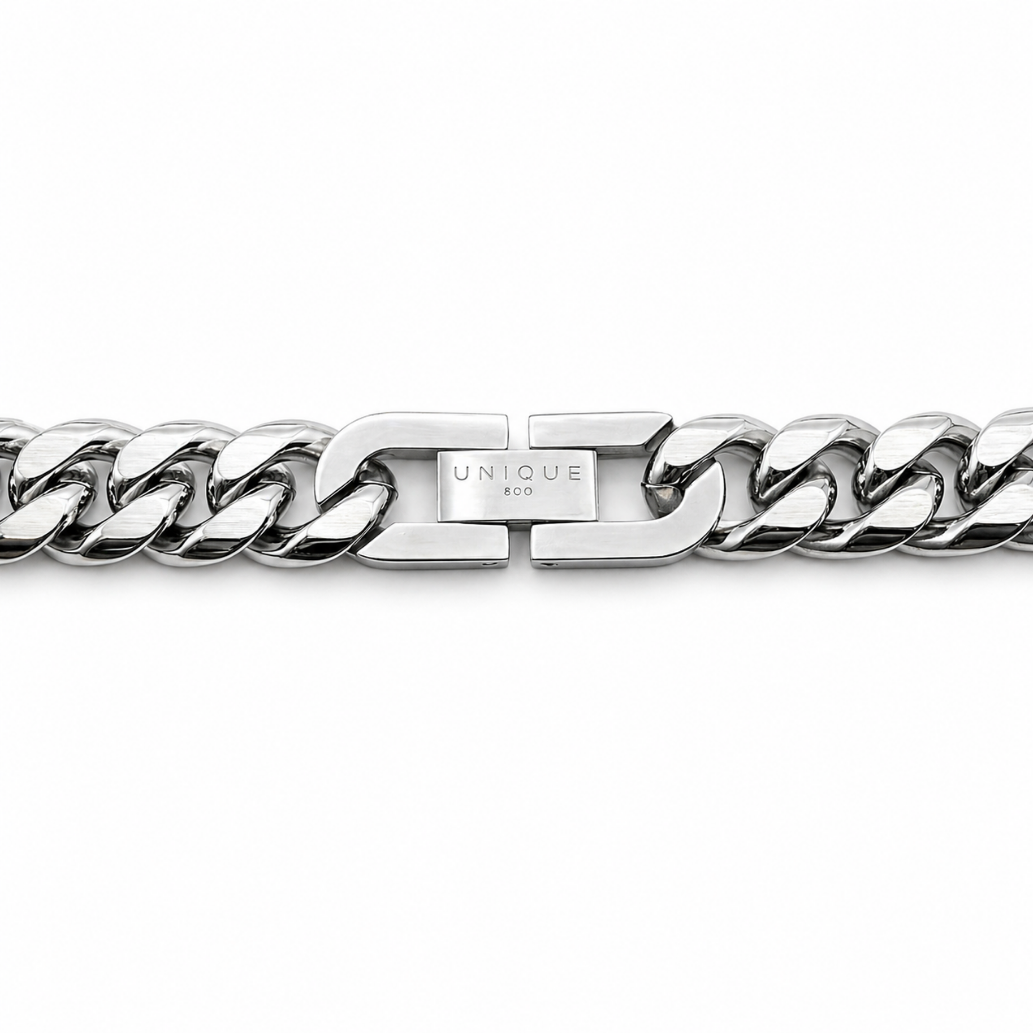 stainless steel curb chain necklace clasp close up