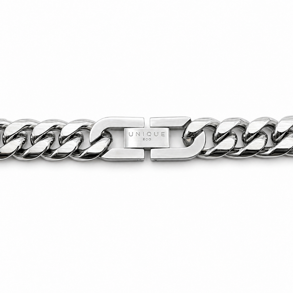 stainless steel curb chain necklace clasp close up