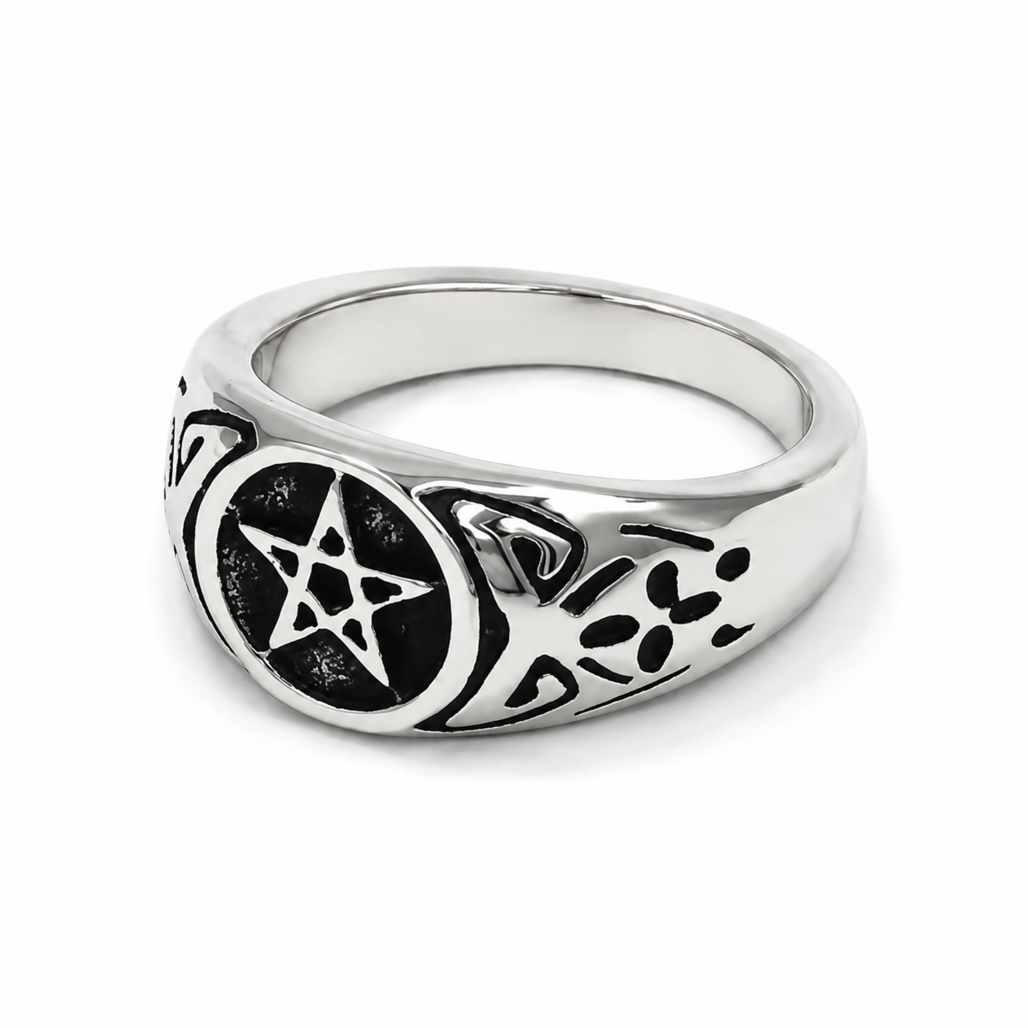 Stainless steel pentagram signet ring with black detailing and a polished finish. Bold gothic inspired men’s jewellery. Shipped from St Ives, Cornwall.