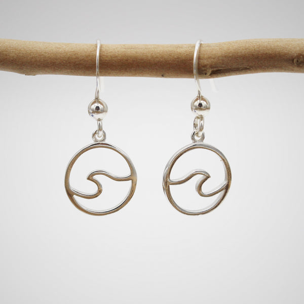 Silver Circle Wave Earrings
