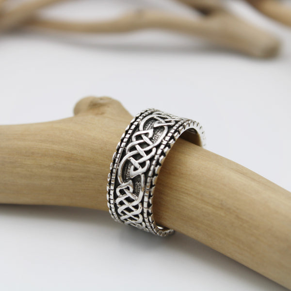 Celtic Band Ring